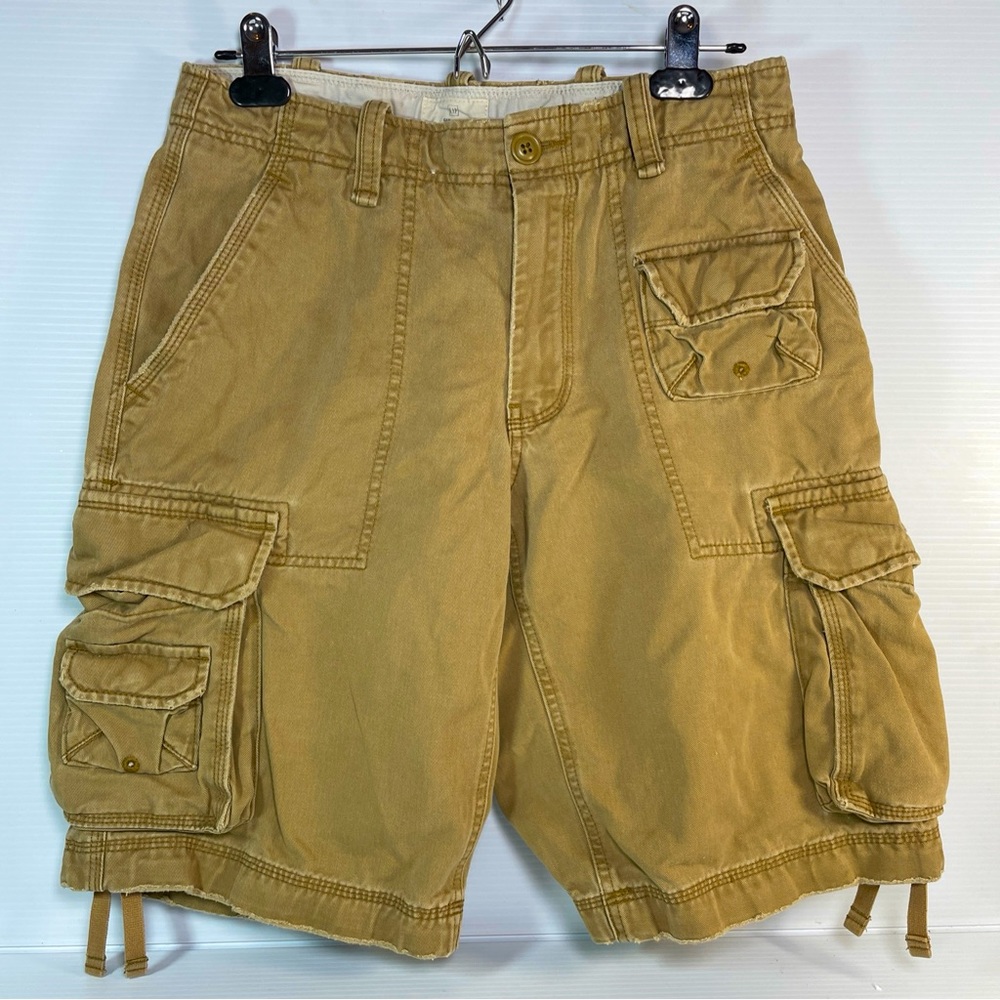 Gap khakis loose fit cargo khaki shorts size 28W Mens Cargo Shorts Distressed